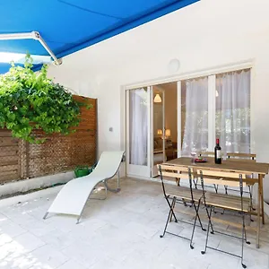 appartement-2-pieces-terrasse-et-parking-cannes-plein-centre.fr-provencehotel.com/