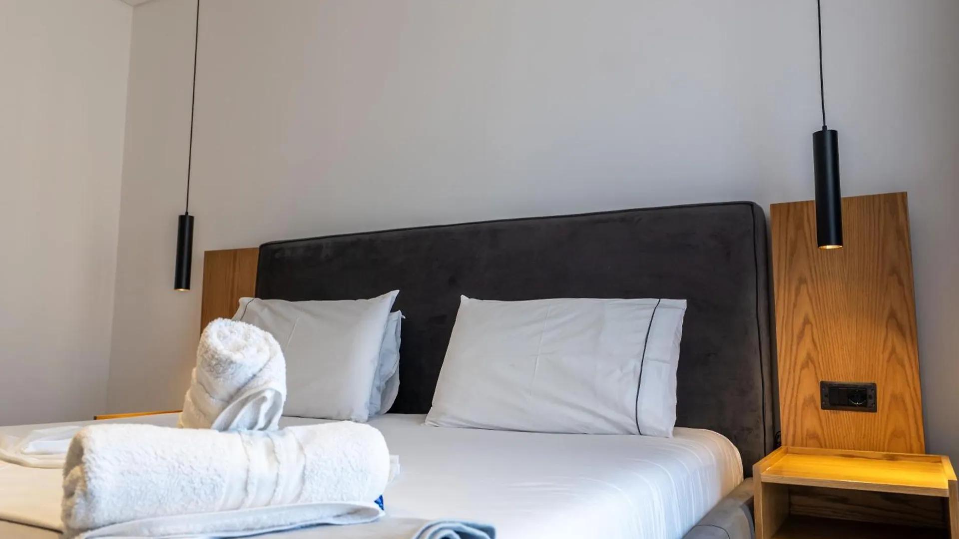 Hotel Vola Sarandë 4*,  Albânia