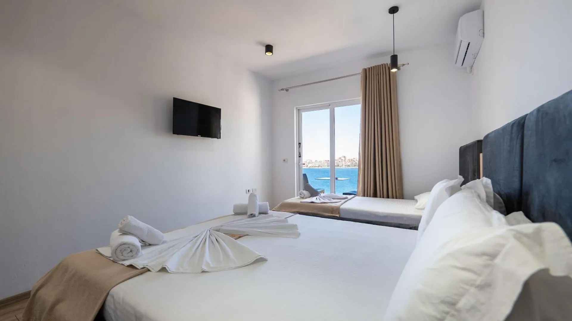 Hotel Vola Sarandë 4*,