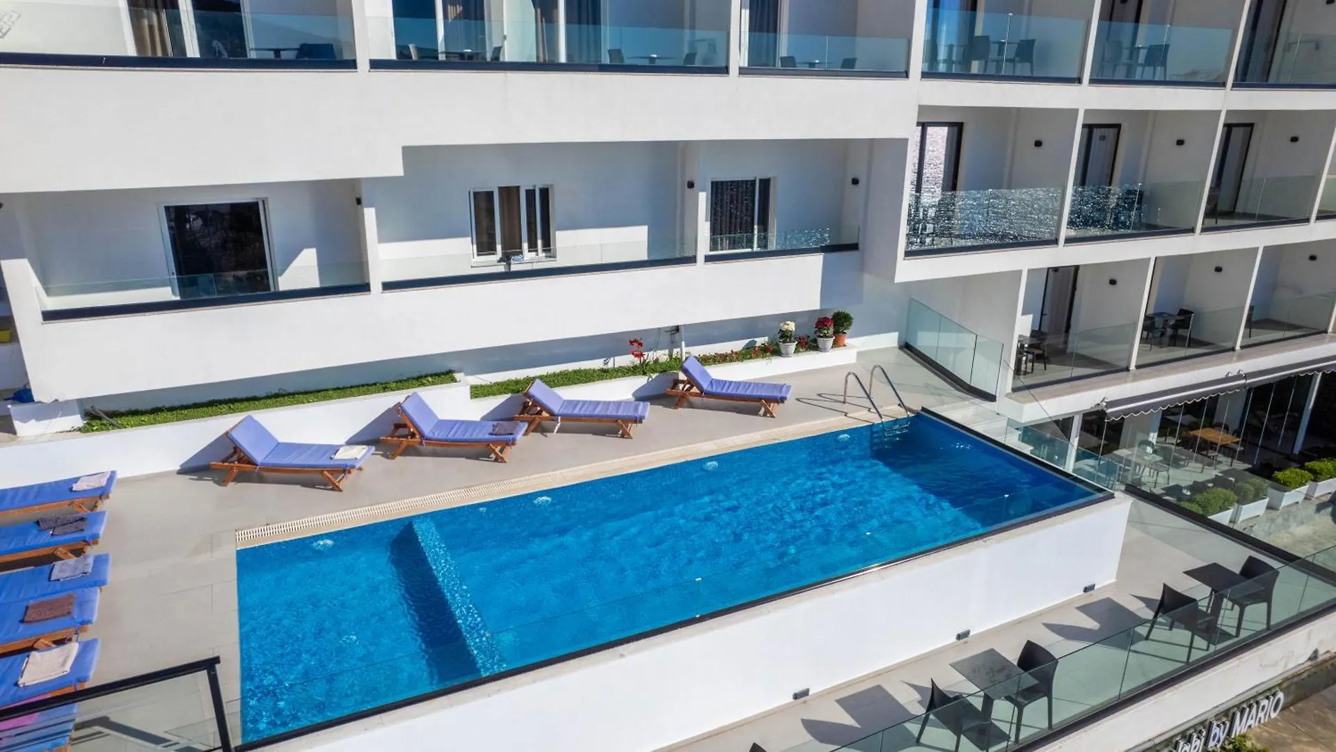 Hotel Vola Sarandë 4*,
